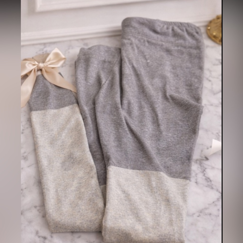 Outdoor Voices Leggings in Gray and Cream